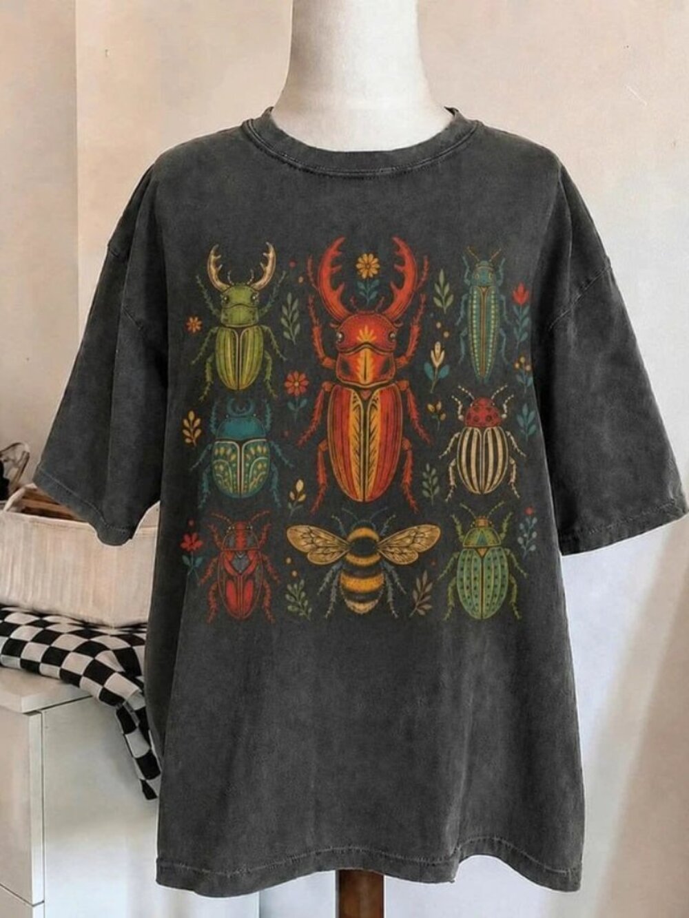 Comfort Colors Unisex Colorful Beetle Graphic T-Shirt - Pepper